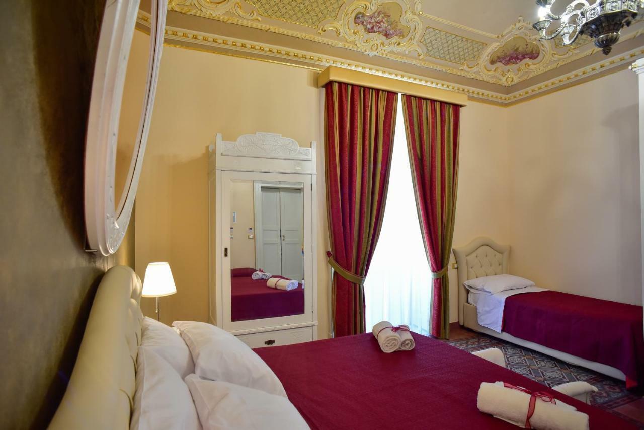 Bed and Breakfast Palazzo Degli Affreschi Katánie Exteriér fotografie